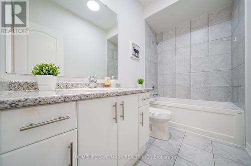 127 Decast Crescent, Markham, ON - Indoor Photo Showing Bathroom