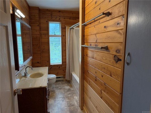147 Maquinna Ave, Zeballos, BC 