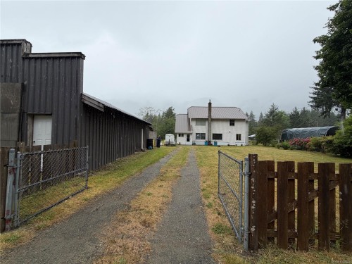 147 Maquinna Ave, Zeballos, BC 