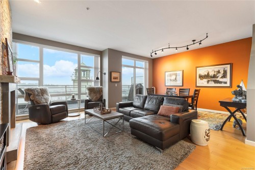 Th15-38 Front St, Nanaimo, BC 