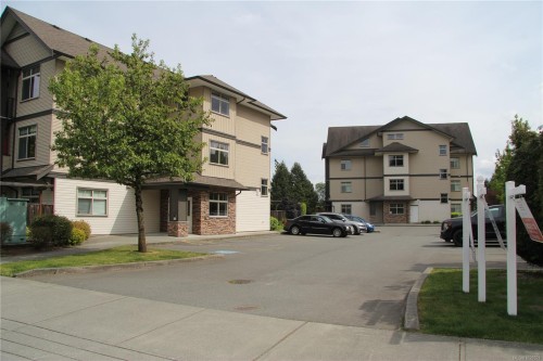 207-2117 Meredith Rd, Nanaimo, BC - Outdoor With Balcony With Facade
