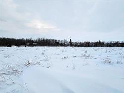 28 Jayden Sierra DR  Lac Du Bonnet, MB R0E 1A0