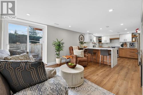 5418 Anthony Place, Burlington, ON - Indoor Photo Showing Other Room