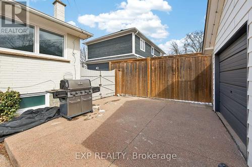 5418 Anthony Place, Burlington, ON - Outdoor With Exterior