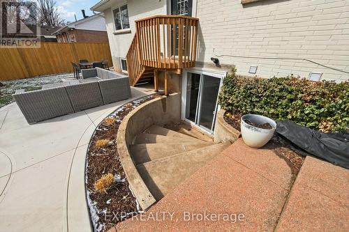 5418 Anthony Place, Burlington, ON - Outdoor With Exterior
