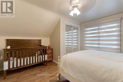 275 Montrose Avenue, Hamilton, ON - Indoor Photo Showing Bedroom