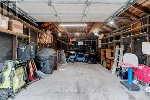 275 Montrose Avenue, Hamilton, ON - Indoor Photo Showing Garage