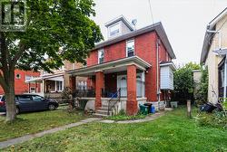 56 REGENT STREET E Welland, ON L3B 4H6