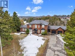 17 SLEEPY HOLLOW LANE  Whitchurch-Stouffville, ON L4A 3G7