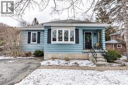 69 N LOWREY Avenue N  Cambridge, ON N1R 5A4