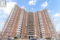 1602 - 5 VICORA LINKWAY  Toronto, ON M3C 1A4