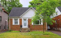 35 ANNDALE DRIVE  Toronto, ON M2N 2W9