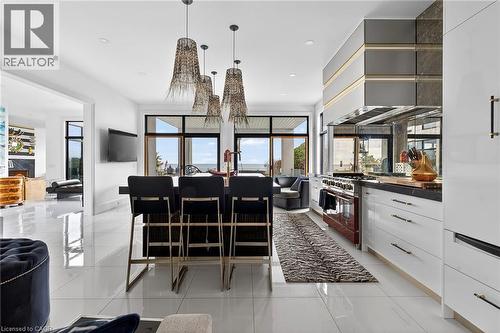 711 Beach Boulevard, Hamilton, ON - Indoor Photo Showing Kitchen With Upgraded Kitchen