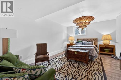711 Beach Boulevard, Hamilton, ON - Indoor Photo Showing Bedroom