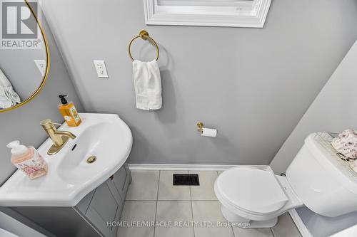 41 Tanglemere Crescent, Brampton, ON - Indoor Photo Showing Bathroom