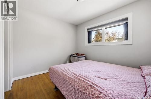 33 Scott Street, Regina, SK - Indoor Photo Showing Bedroom