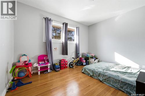 33 Scott Street, Regina, SK - Indoor Photo Showing Bedroom