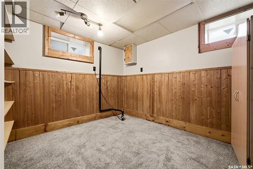 33 Scott Street, Regina, SK - Indoor