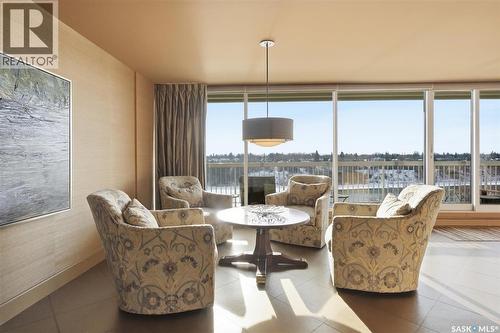 1001 730 Spadina Crescent E, Saskatoon, SK - Indoor Photo Showing Living Room