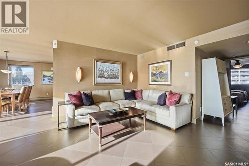 1001 730 Spadina Crescent E, Saskatoon, SK - Indoor Photo Showing Living Room