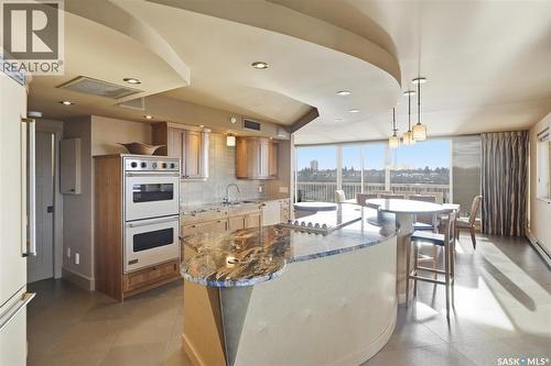 1001 730 Spadina Crescent E, Saskatoon, SK - Indoor Photo Showing Kitchen