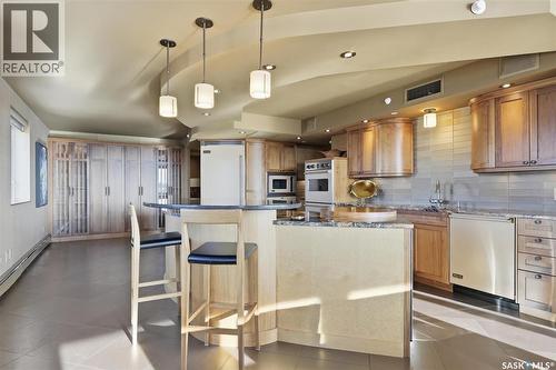 1001 730 Spadina Crescent E, Saskatoon, SK - Indoor Photo Showing Kitchen