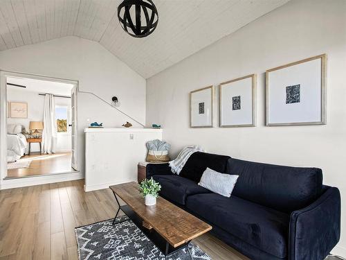 6357 Highway 215, Cheverie, NS 