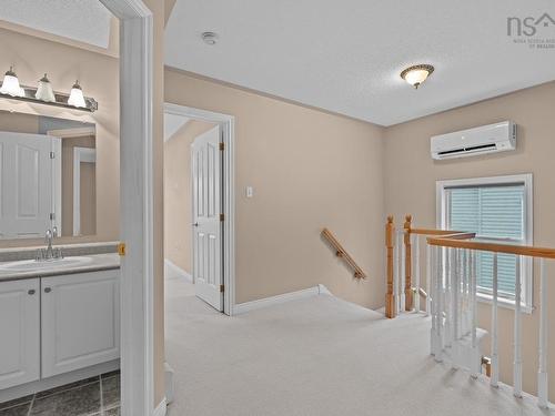 24 Rosehurst Close, Halifax, NS 