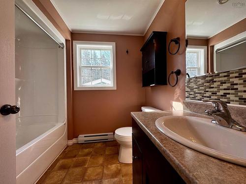 25 Rogers Dr., Lower South River, NS 