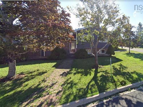 27 Centennial Drive, Antigonish, NS 