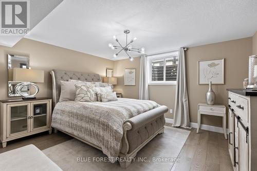 28 Weir Crescent, St. Thomas, ON - Indoor Photo Showing Bedroom