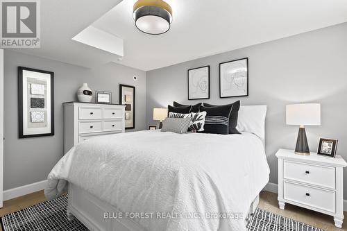 28 Weir Crescent, St. Thomas, ON - Indoor Photo Showing Bedroom