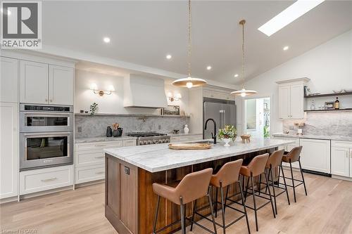 251 Glen Afton Drive, Burlington, ON - Indoor Photo Showing Kitchen With Upgraded Kitchen