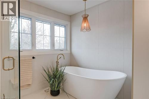 251 Glen Afton Drive, Burlington, ON - Indoor Photo Showing Bathroom