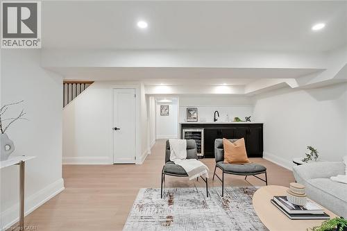 251 Glen Afton Drive, Burlington, ON - Indoor Photo Showing Living Room