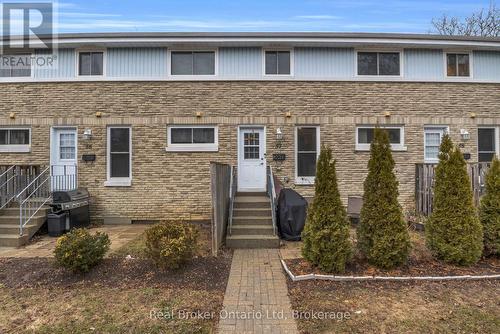 57 - 35 BRECKENRIDGE DRIVE  Kitchener, ON N2B 3H5