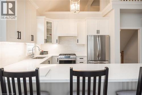 4155 Stonebridge Crescent, Burlington, ON - Indoor Photo Showing Kitchen With Stainless Steel Kitchen With Upgraded Kitchen