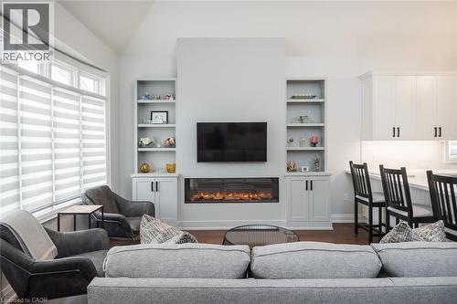 4155 Stonebridge Crescent, Burlington, ON - Indoor Photo Showing Living Room With Fireplace