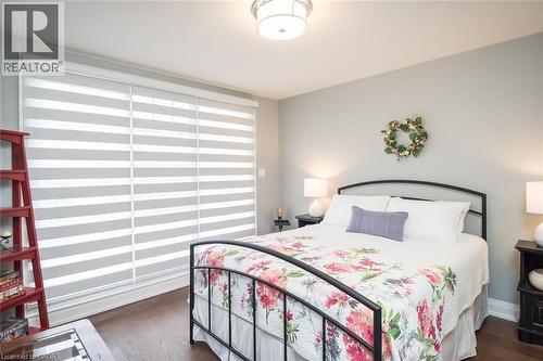 4155 Stonebridge Crescent, Burlington, ON - Indoor Photo Showing Bedroom