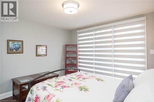 4155 Stonebridge Crescent, Burlington, ON - Indoor Photo Showing Bedroom