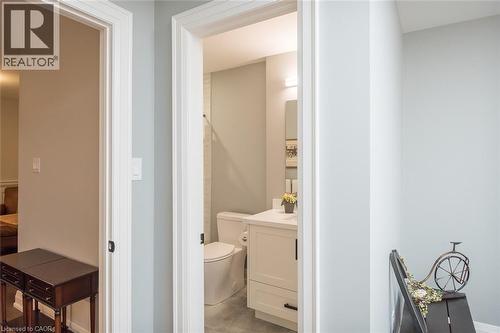 4155 Stonebridge Crescent, Burlington, ON - Indoor Photo Showing Bathroom