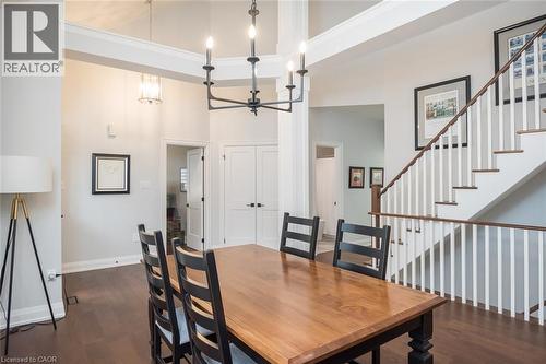 4155 Stonebridge Crescent, Burlington, ON - Indoor Photo Showing Dining Room