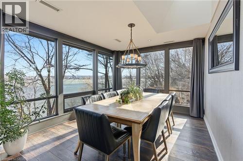 868 Danforth Place, Burlington, ON - Indoor Photo Showing Dining Room