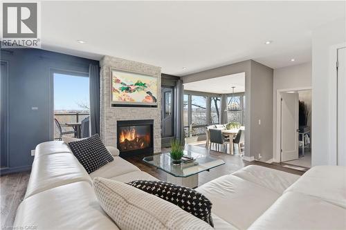 868 Danforth Place, Burlington, ON - Indoor Photo Showing Living Room With Fireplace