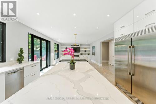 1112 Caldwell Avenue, Mississauga, ON - Indoor