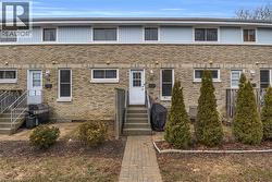 35 BRECKENRIDGE Drive Unit# 57  Kitchener, ON N2B 3H5