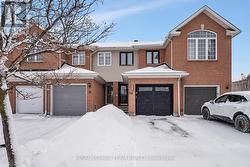 78 GRAMMERCY PARKWAY  Ottawa, ON K2C 4E4