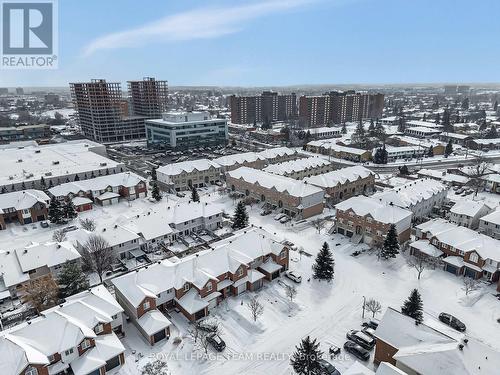 78 Grammercy Park, Ottawa, ON 