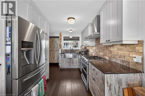 2023 Maple Boulevard, Port Dover, ON - Indoor Photo Showing Kitchen With Upgraded Kitchen