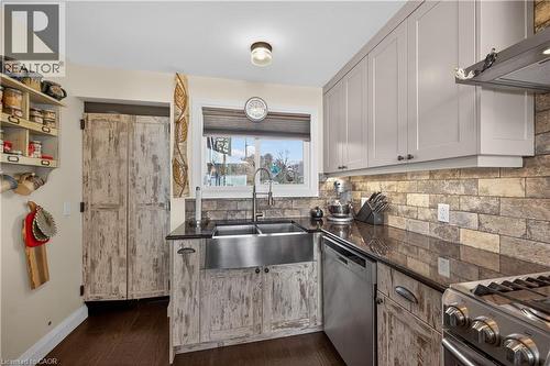 2023 Maple Boulevard, Port Dover, ON - Indoor Photo Showing Kitchen With Double Sink